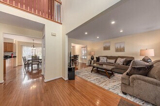 2483 Warm Springs Ln, Unit SI ID1285076P in Naperville, IL - Foto de edificio - Building Photo