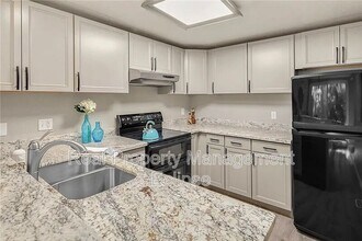 4229 155th Pl SE in Bellevue, WA - Building Photo - Building Photo