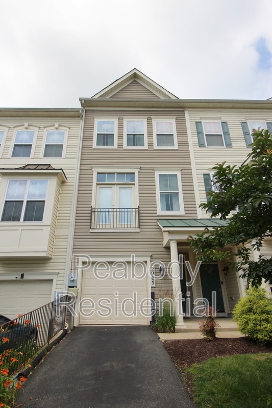 property at 2965 Chinkapin Oak Ln
