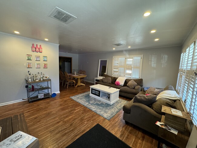 37 Tarinelli Cir in Bridgeport, CT - Building Photo - Building Photo