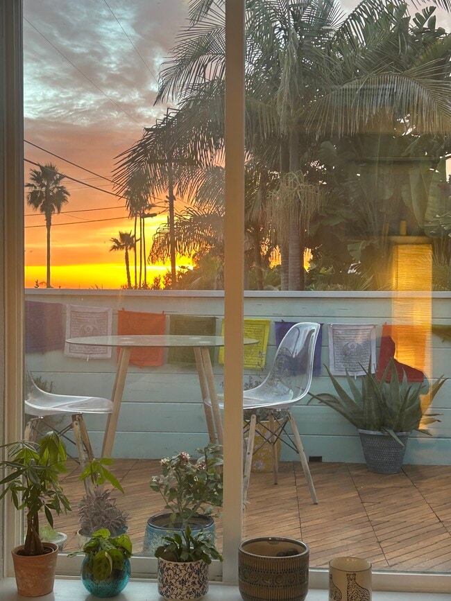 property at 1624 N Coast Highway 101