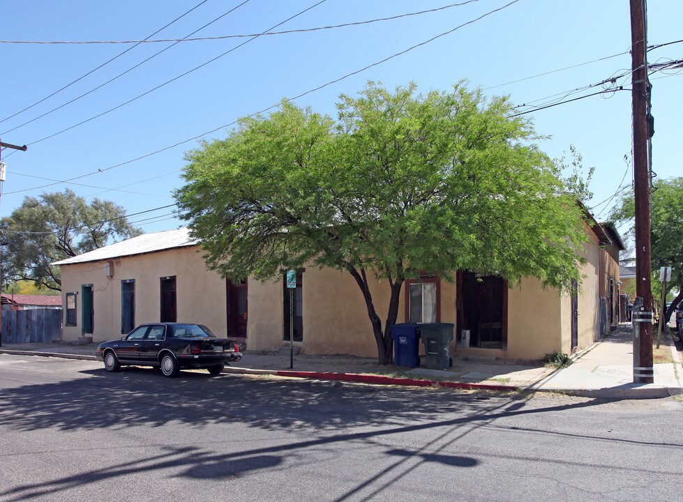 326-340 W Court Ave in Tucson, AZ - Building Photo