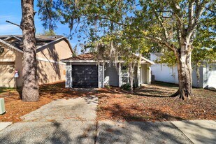 521 Madrigal Ct in Orlando, FL - Building Photo