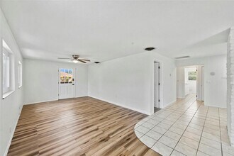 5136 68th St N in St. Petersburg, FL - Building Photo - Building Photo