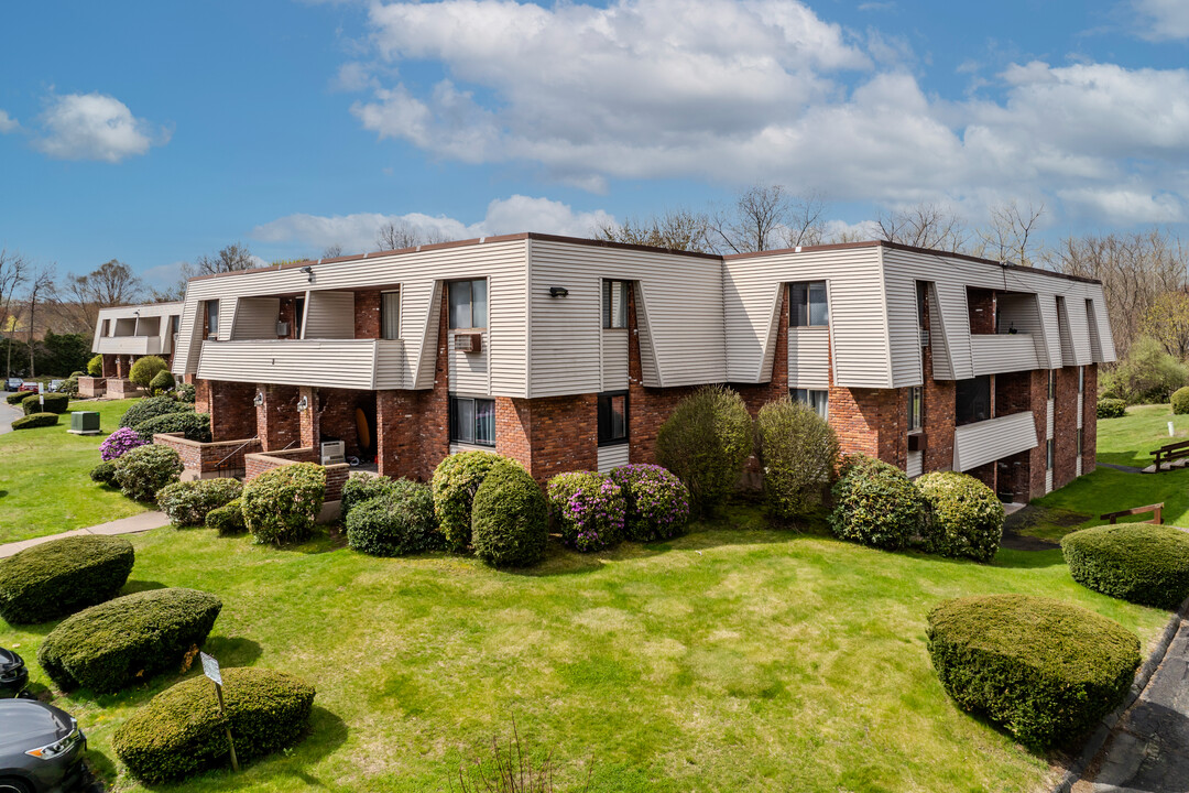 Sherwood Arms Condominiums in Vernon Rockville, CT - Building Photo