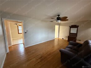217 Wolf Ave in Englewood, OH - Building Photo - Building Photo