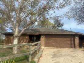 1531 County Rd 447 in Princeton, TX - Building Photo