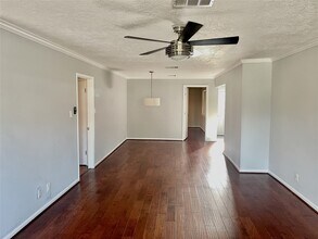 6674 Sylvan Rd in Houston, TX - Building Photo - Building Photo