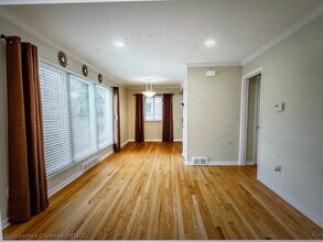 1047 N Old Woodward Ave in Birmingham, MI - Building Photo - Building Photo
