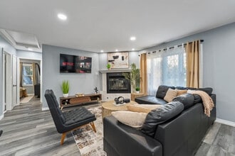 1705 S Highland Ave in Lombard, IL - Building Photo - Building Photo