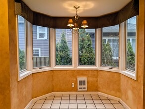 416 Yarmouth Rd in Rochester, NY - Foto de edificio - Building Photo