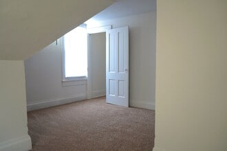 511 S 2nd St in Oregon, IL - Building Photo - Building Photo