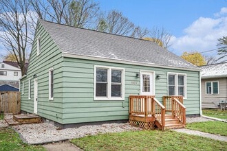 1524 Humphrey St in Kalamazoo, MI - Building Photo - Building Photo