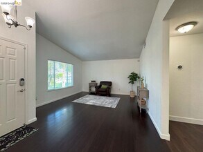 1769 Teresa Ln in Oakley, CA - Building Photo - Building Photo
