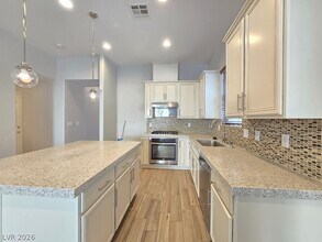 8090 Ancient Oaks Ave in Las Vegas, NV - Building Photo - Building Photo