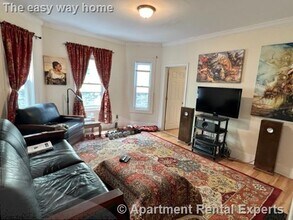 128 Cedar St, Unit #1 in Somerville, MA - Building Photo - Building Photo
