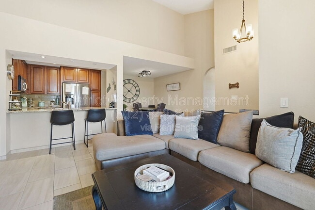 property at 9708 E Vía Linda