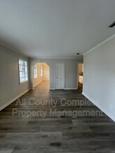 2172 College Cir S in Jacksonville, FL - Foto de edificio - Building Photo