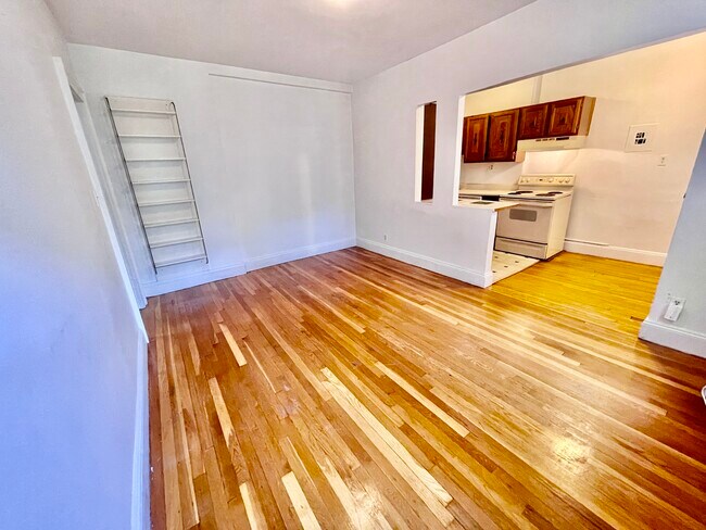 62 Englewood Ave in Boston, MA - Building Photo - Building Photo