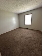 3975-3985 N Meadow Ridge Dr in Warsaw, IN - Building Photo - Building Photo