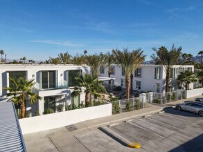 Zanjero Apartments in Palm Springs, CA - Building Photo - Building Photo