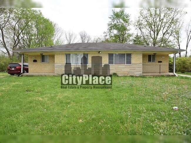 property at 1213 Taylor Dr E