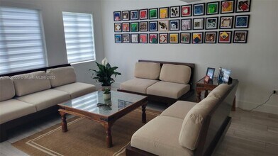3001 SW 19th St in Miami, FL - Building Photo - Building Photo