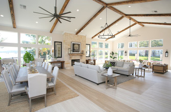 Lakehouse Granbury in Granbury, TX - Foto de edificio - Interior Photo