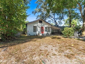8210 N Klondyke St in Tampa, FL - Building Photo - Building Photo