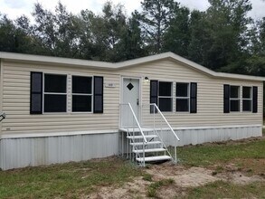 149 NE 171st Ave in Silver Springs, FL - Building Photo - Building Photo