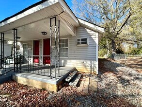 532 E Iredell Ave in Mooresville, NC - Building Photo - Building Photo