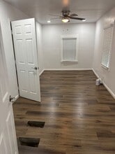 2523 Hood Ave NW in Atlanta, GA - Building Photo - Building Photo