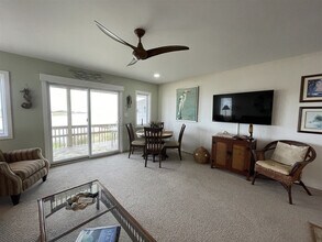 56378 North Carolina Hwy 12 in Hatteras, NC - Building Photo - Building Photo