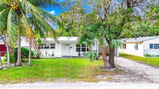 209 SW 18th Ave in Fort Lauderdale, FL - Building Photo - Building Photo