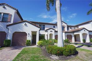 15157 Palmer Lake Cir in Naples, FL - Foto de edificio