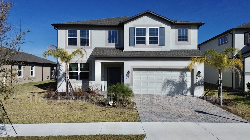 3129 Marine Grass Dr in Wimauma, FL - Building Photo