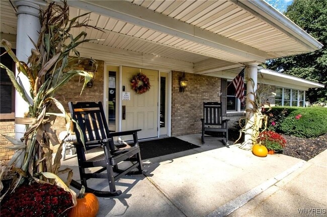 459 E Oak Orchard St in Medina, NY - Building Photo - Building Photo