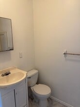 324 N Orange St in New Smyrna Beach, FL - Building Photo - Building Photo