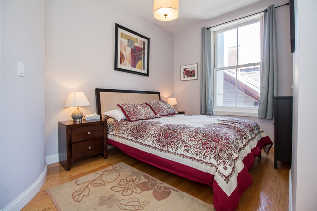 9 Harvard St in Brookline, MA - Building Photo - Building Photo