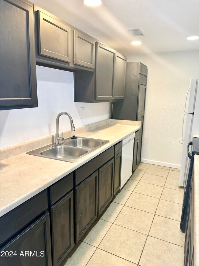 property at 424 W Brown Rd