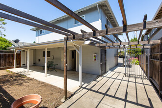 354 1st Ave in Redwood City, CA - Building Photo - Building Photo