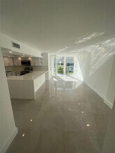 701 Three Islands Boulevard in Hallandale Beach, FL - Building Photo - Building Photo