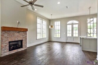 10851 Cane Mill Ln in Baton Rouge, LA - Building Photo - Building Photo