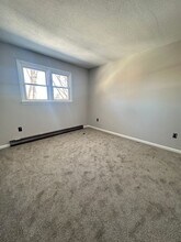 210 Holly Hill St in Broadway, VA - Building Photo - Building Photo