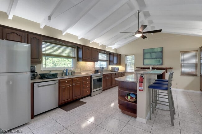 property at 562 Goldcoast Ct