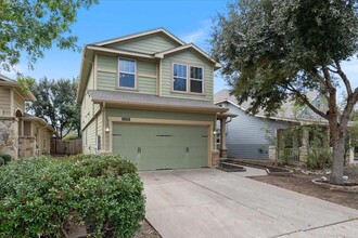 1609 Bluewood Ln in Austin, TX - Building Photo - Building Photo