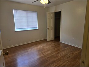 1706 Dexter Dr S in College Station, TX - Building Photo - Building Photo