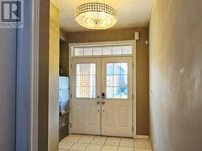 38 Wasaga Rd in Brampton, ON - Building Photo - Building Photo