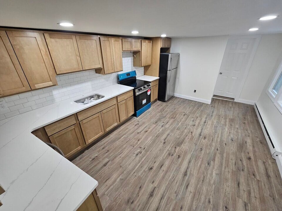 197 Union St, Unit 1 in Poughkeepsie, NY - Foto de edificio
