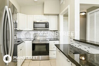 3521 Schwalbe Dr in Sarasota, FL - Foto de edificio - Building Photo